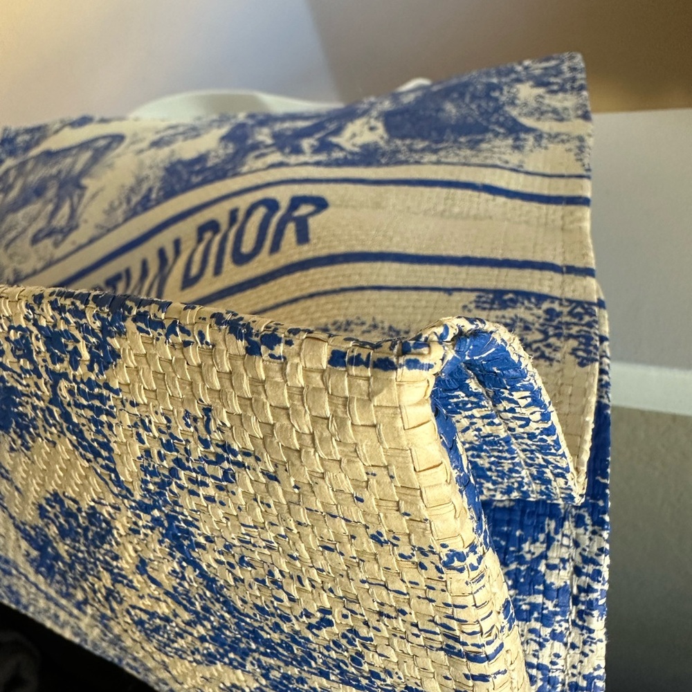Christian Dior Riviera Tote💙🤍 - Picture 9 of 12